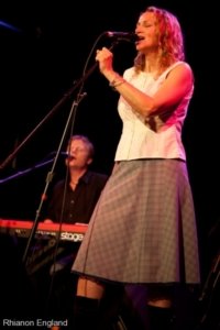Joan Osborne 3880