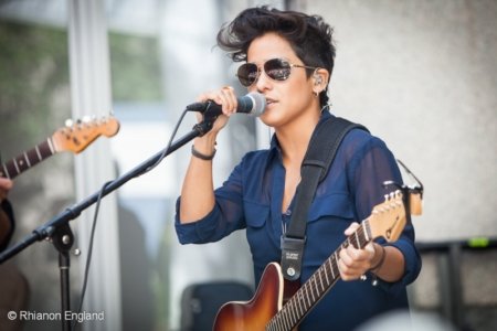 Vicci Martinez 0085