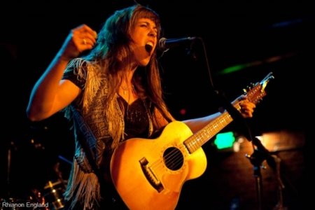 Serena Ryder 4/8/10 Tractor Tavern