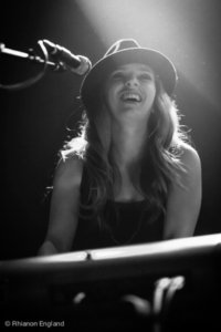ZZ Ward 0733