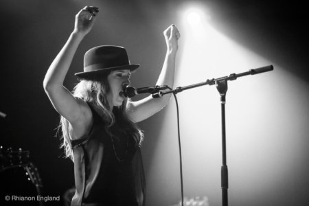 ZZ Ward 0778