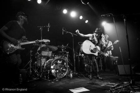 ZZ Ward 0796-2