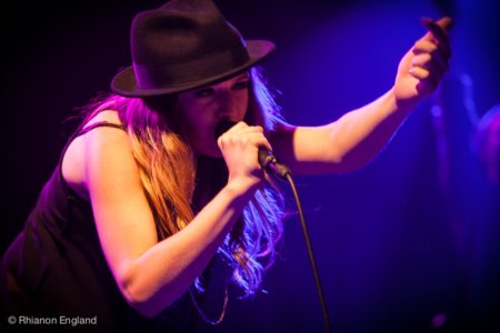 ZZ Ward 0864
