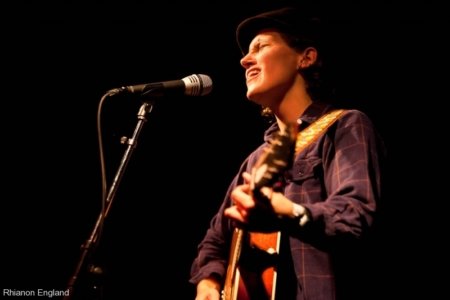 Lindsay Fuller 9/14/10 Crocodile Cafe