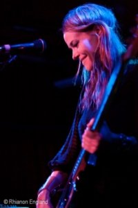 Leisha Hailey 6327