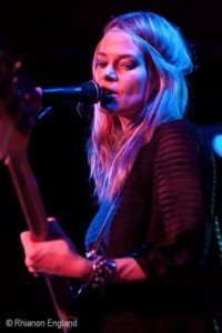 Leisha Hailey 6341