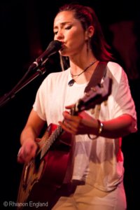 KT Tunstall 6930