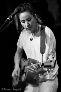 KT Tunstall 6942