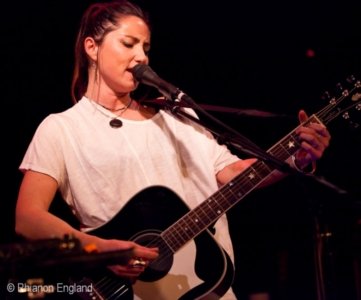KT Tunstall 7016