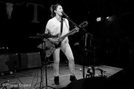 KT Tunstall 7030