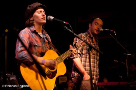 Lindsay Fuller and Dave Matthews 8894