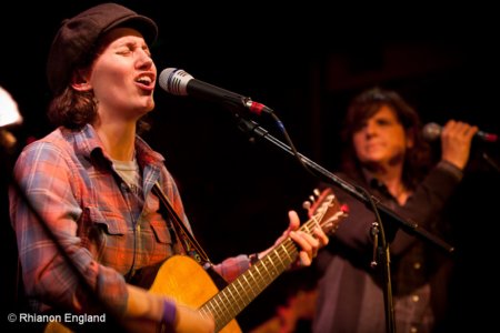 Lindsay Fuller and Amy Ray 8993