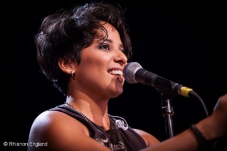 Vicci Martinez 9766